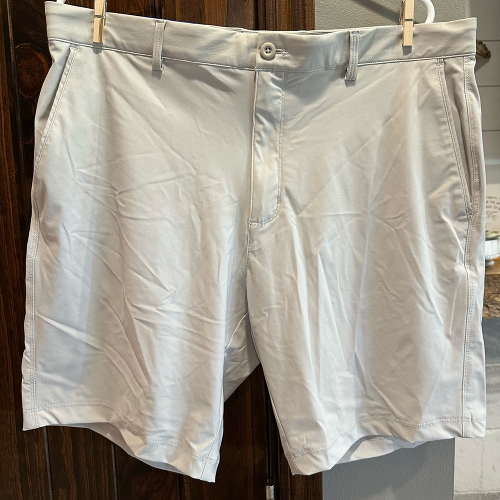 Men's Light Gray Shorts